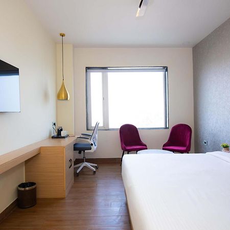 Hotel Avadh Classio Near By Ram Mandir Faizabad Экстерьер фото