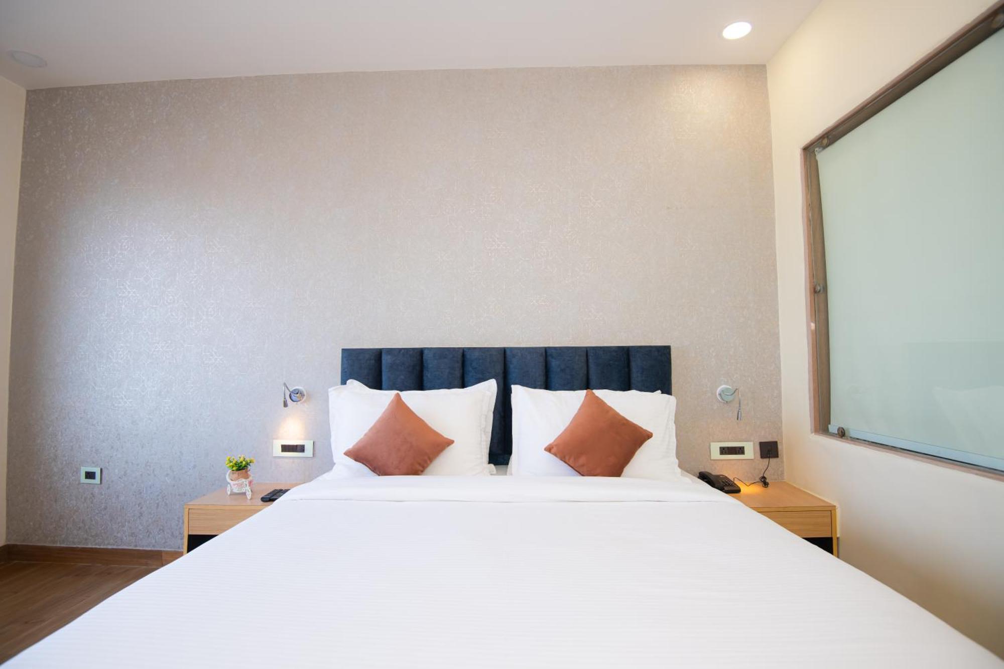 Hotel Avadh Classio Near By Ram Mandir Faizabad Экстерьер фото