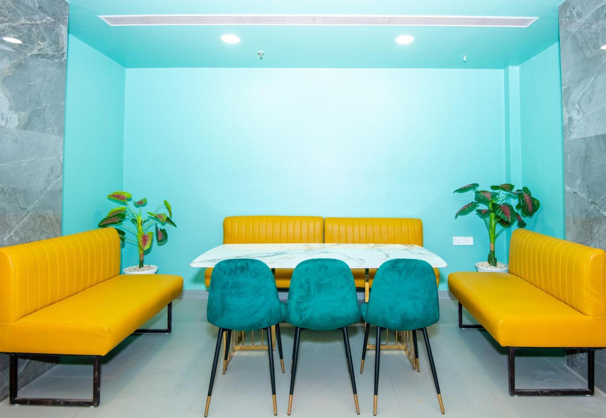 Hotel Avadh Classio Near By Ram Mandir Faizabad Экстерьер фото