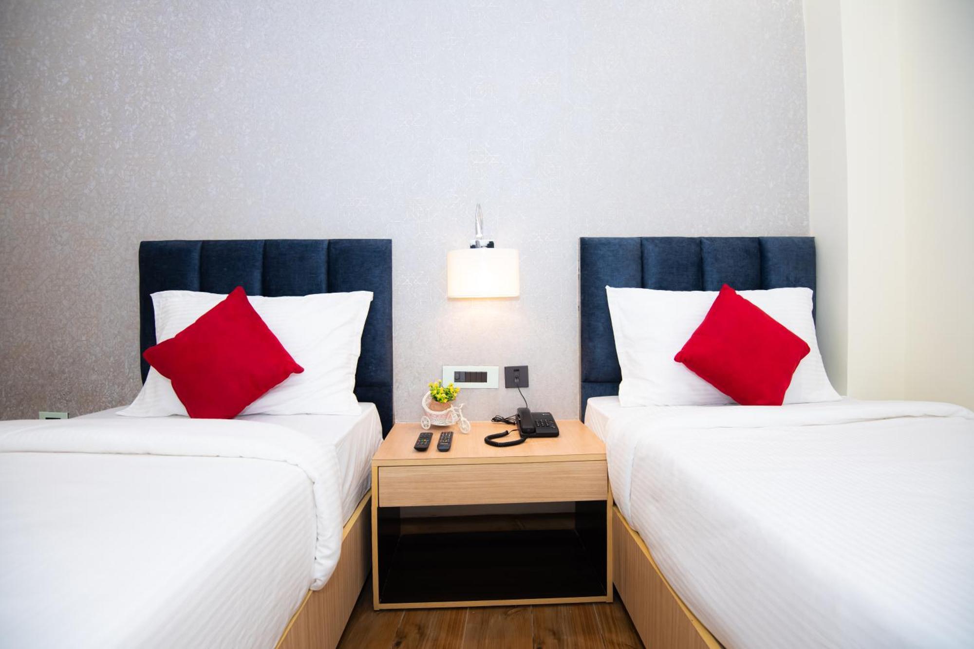 Hotel Avadh Classio Near By Ram Mandir Faizabad Экстерьер фото