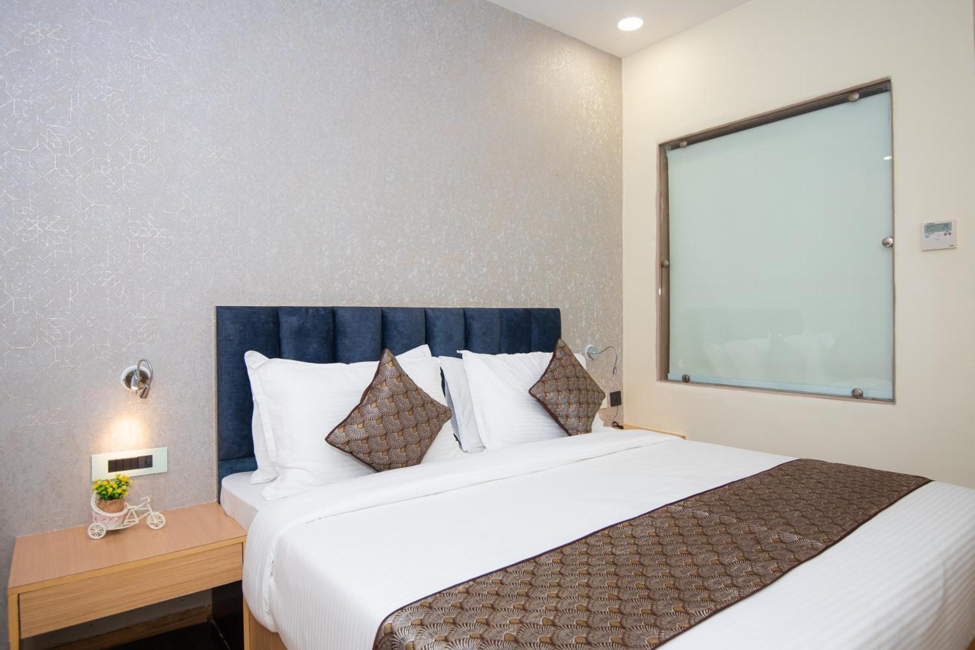 Hotel Avadh Classio Near By Ram Mandir Faizabad Экстерьер фото