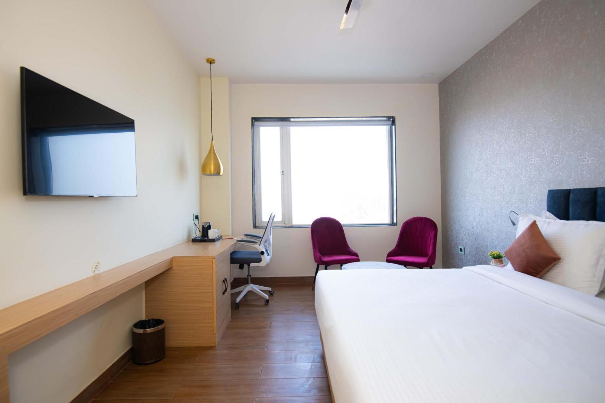 Hotel Avadh Classio Near By Ram Mandir Faizabad Экстерьер фото